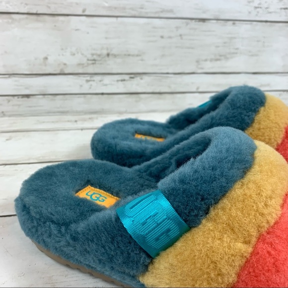 UGG Fluff You Stripes Slippers - Picture 3 of 11